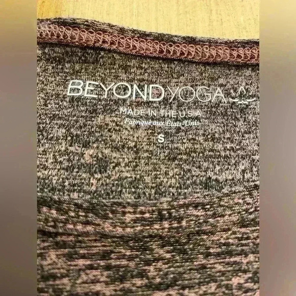 Beyond Yoga Womens long sleeve soft comfortable black athletic top small - Picture 2 of 12